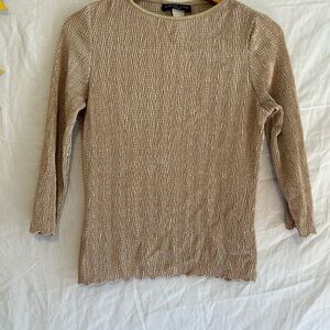 Y2K Lana Lee Canada
Gold Textured Top | 3/4 Sleeve Glam